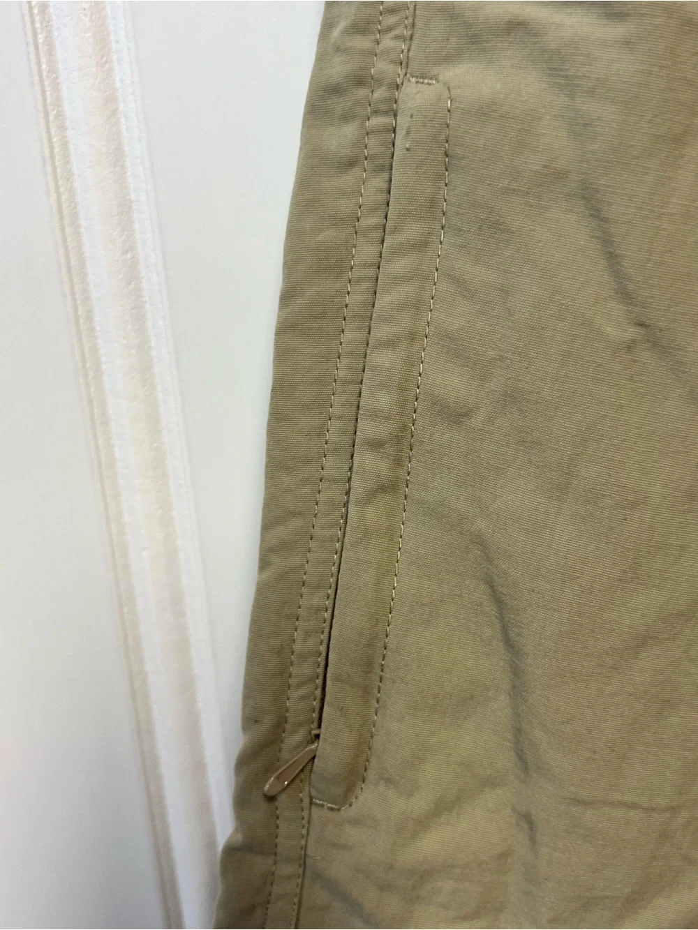 REI Lightweight Hiking Pants Men’s 30x36 Khaki Zip Hem Outdoor Travel
